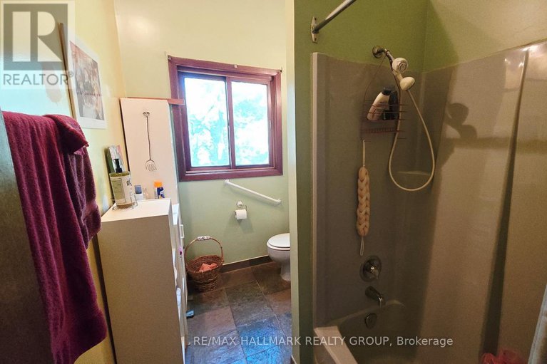 28641081/1087-bayview-drive/constance-bay/ottawa/ontario/K0A3M0_22