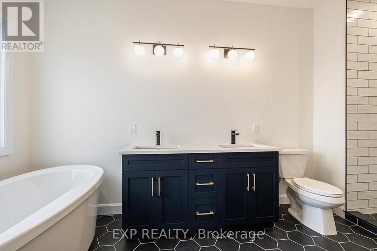 29127948/162-danika-street/clarencerockland-twp/clarence-rockland/ontario/K0A2A0_16