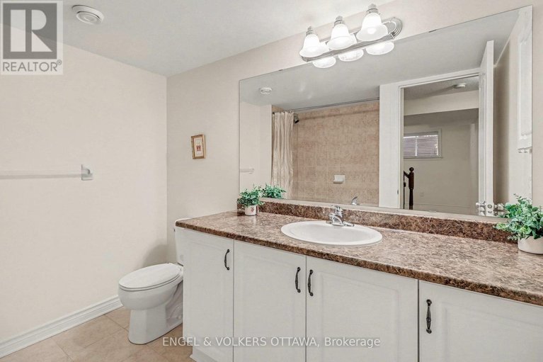 29553229/257-bulrush-crescent/blossom-parkkemp-parkfindlay-creek/ottawa/ontario/K1T0E5_22