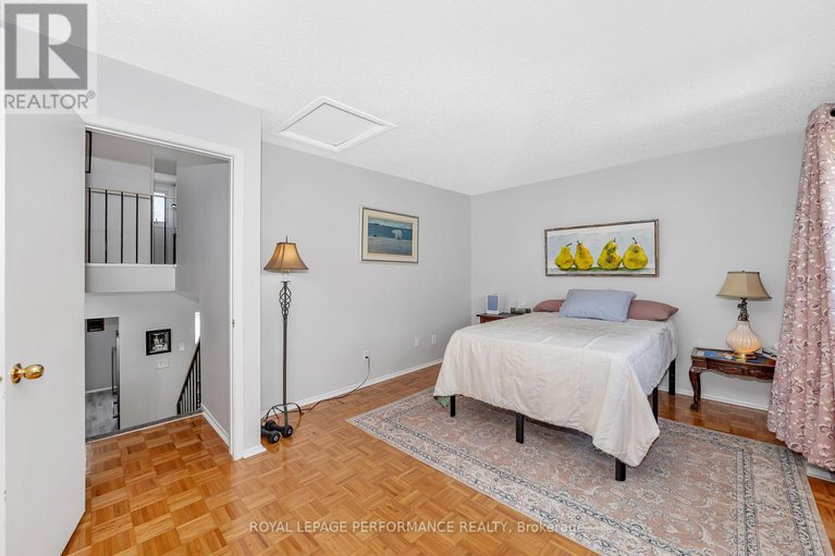 28777870/302-salter-crescent/beaverbrook/ottawa/ontario/K2K1Z3_18