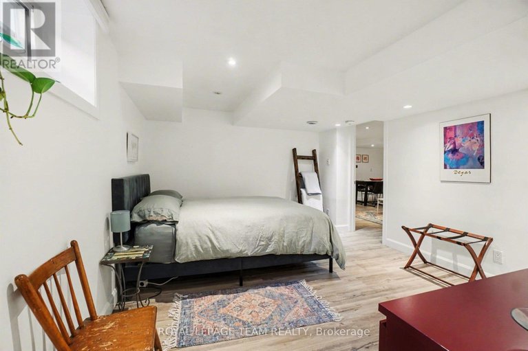 29641685/2149-dublin-avenue/bel-air-park/ottawa/ontario/K2C0X7_25