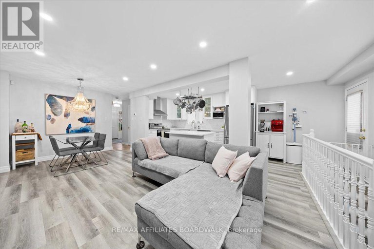 29123798/34-woodgate-way/longfields/ottawa/ontario/K2J4C9_9