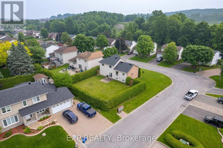 28448593/3379-descotes-circle/town-of-rockland/clarence-rockland/ontario/K4K1A8_31