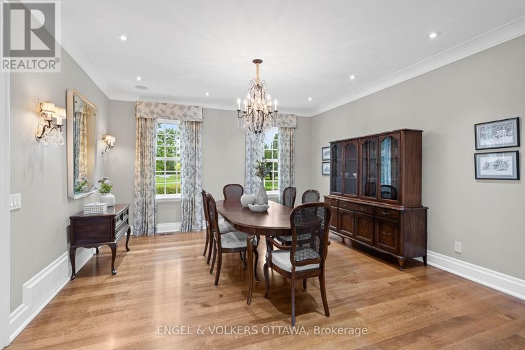 29571244/6029-rideau-valley-drive-n/manotick-south-to-roger-stevens/ottawa/ontario/K4M1B3_12