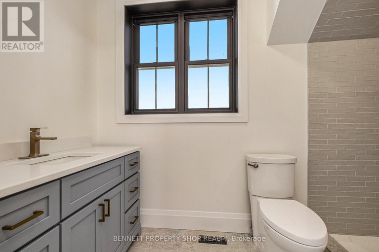 28166284/3978-squire-road/south-glengarry-charlottenburgh-twp/south-glengarry/ontario/K0C1B0_21