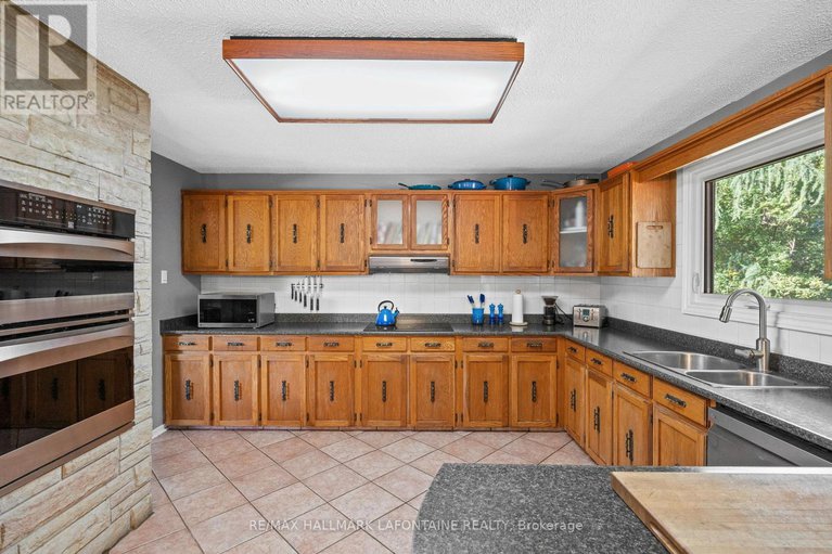 28896125/6941-sunset-boulevard/greely/ottawa/ontario/K4P1C5_17