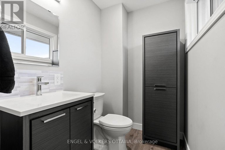 29413607/20-gary-avenue/manordale/ottawa/ontario/K2G3L3_15