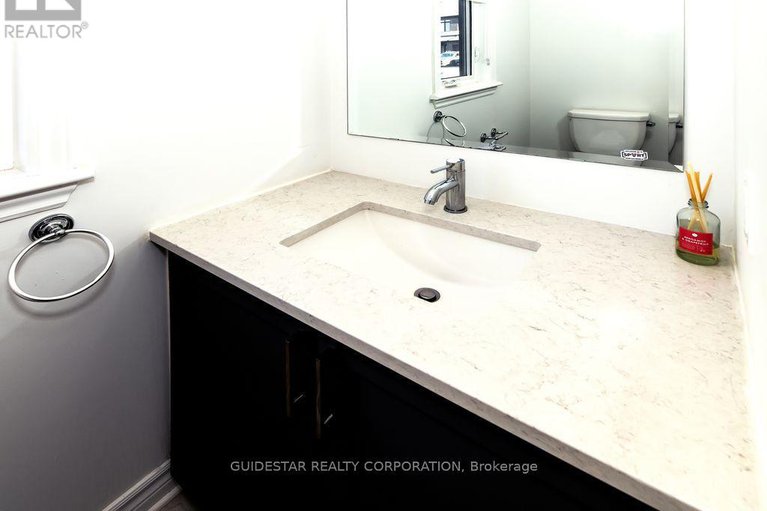 29078979/622-cordelette-circle/mer-bleuebradley-estatesanderson-park/ottawa/ontario/K1W0P6_17