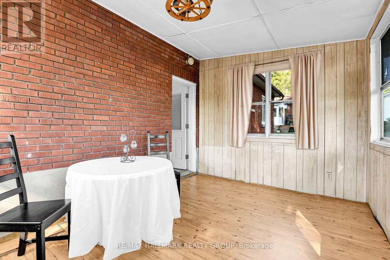 28890244/23-elvina-street/cardinal-heights/ottawa/ontario/K1J7L2_15