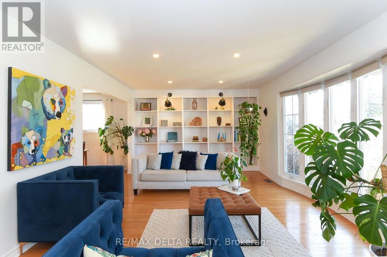 29629374/13-parklane-court/blackburn-hamlet/ottawa/ontario/K1B3H3_5