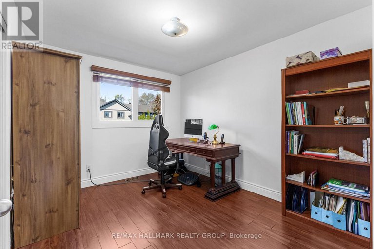 29052297/1902-rosebella-avenue/blossom-parkleitrim/ottawa/ontario/K1T1G7_13