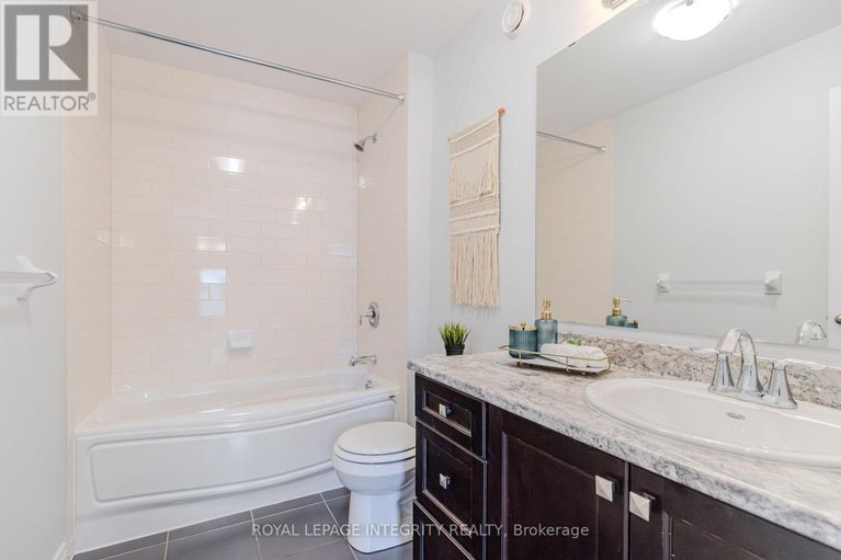 28931178/206-ancaster-avenue/woodroffe/ottawa/ontario/K2B5B3_21