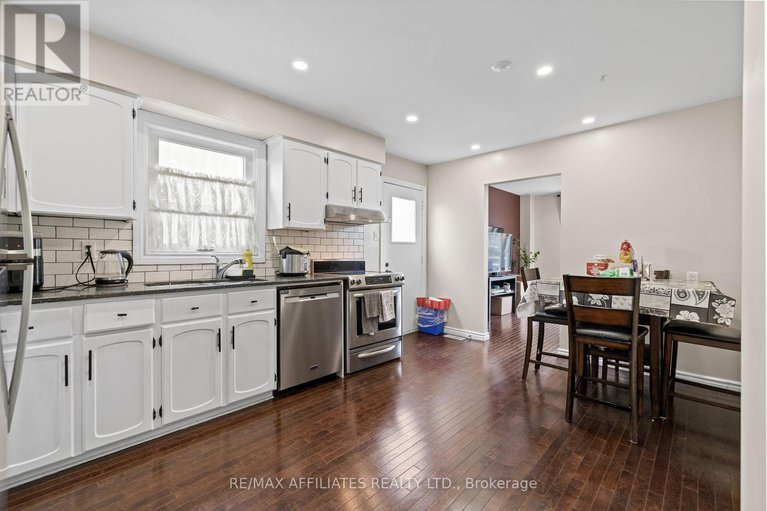 28295817/43-bluegrass-drive/bridlewood/ottawa/ontario/K2M1G2_15