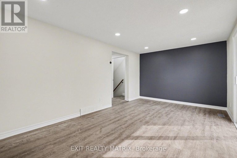 29672750/b-1468-heatherington-road/heron-gateindustrial-park/ottawa/ontario/K1V6S1_8