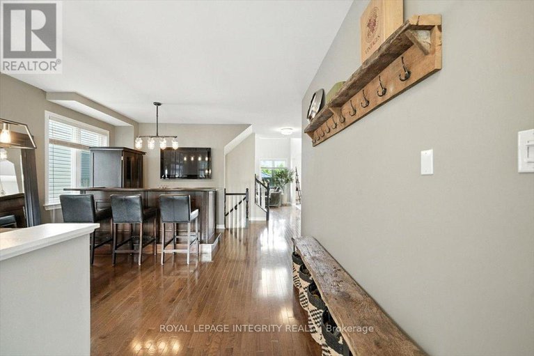 28804578/106-trail-side-circle/springridgeeast-village/ottawa/ontario/K4A5A9_5