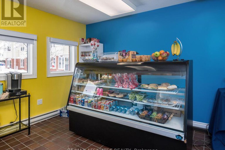 29059313/137-848-seyton-drive/westcliffe-estates/ottawa/ontario/K2H9G6_29