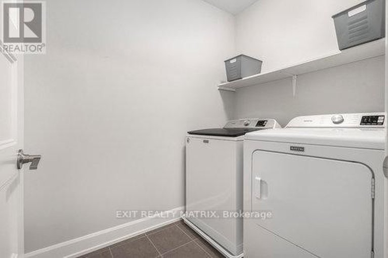 28341968/401-voyageur-place/embrun/russell/ontario/K0A1W1_17