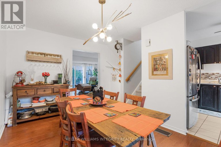 28271638/1471-bryson-lane/sawmill-creektimbermill/ottawa/ontario/K1T2T7_10