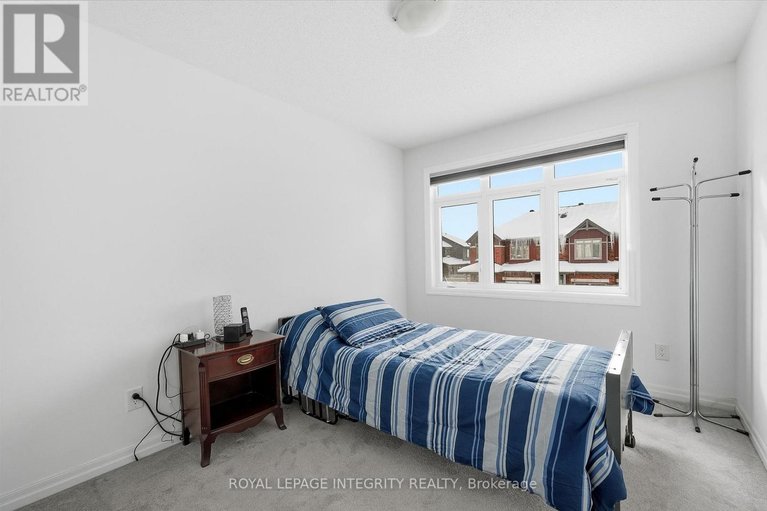 29474235/88-chevron-place/mer-bleuebradley-estatesanderson-park/ottawa/ontario/K1W0L6_25