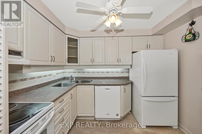 28632466/712-80-sandcastle-drive/leslie-park/ottawa/ontario/K2H9E7_15