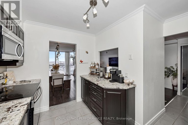 29480330/1512-2760-carousel-crescent/emerald-woodssawmill-creek/ottawa/ontario/K1T2N4_14