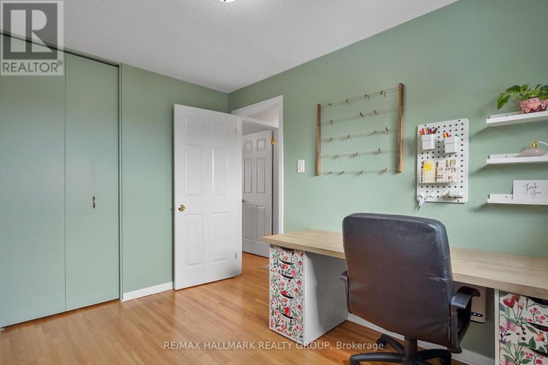 29166739/30-tiverton-drive/borden-farmstewart-farmcarleton-heightsparkwood-hills/ottawa/ontario/K2E6L7_22