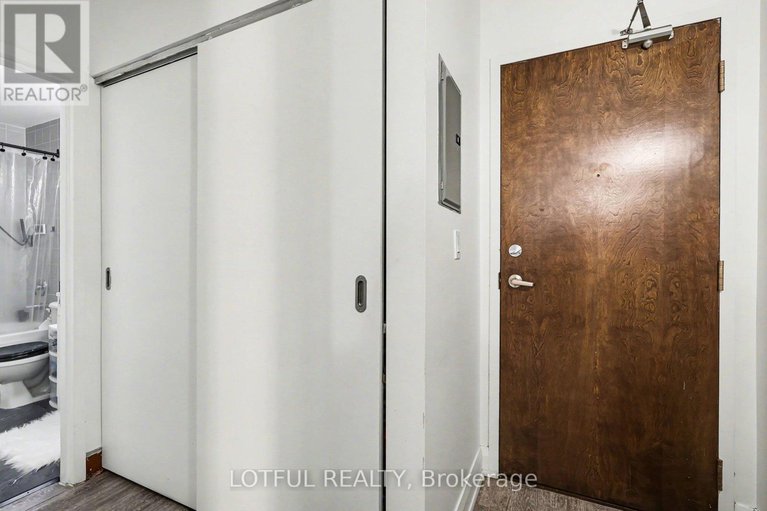 29384908/201-383-cumberland-street/lower-townbyward-market/ottawa/ontario/K1N1J7_7