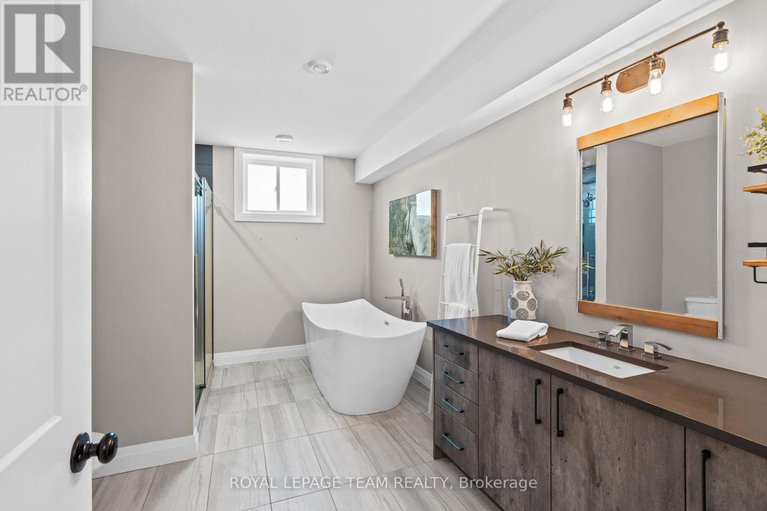 28752380/14-granite-street/clarencerockland-twp/clarence-rockland/ontario/K4K0J2_37