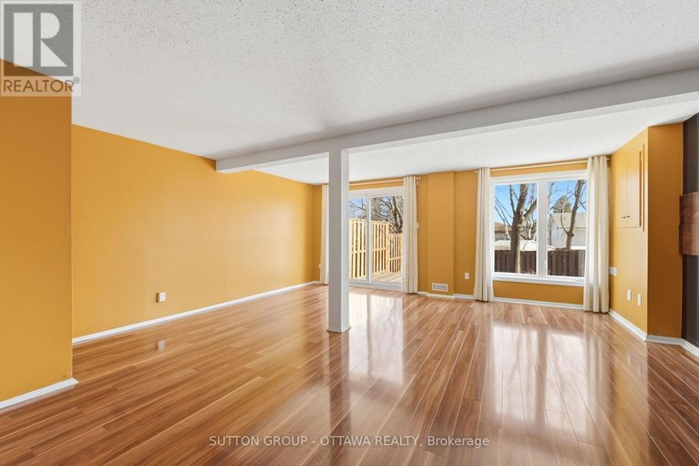 29633973/110-pigeon-terrace/hunt-clubwestern-community/ottawa/ontario/K1V9H7_40