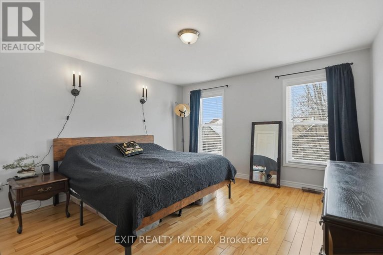 29438112/388-quartz-avenue/town-of-rockland/clarence-rockland/ontario/K4K0C7_16