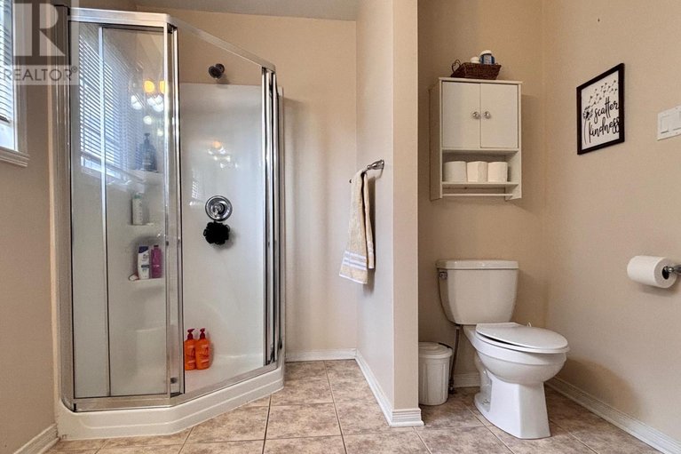 29597543/240-eliot-street/town-of-rockland/clarence-rockland/ontario/K4K0E6_21