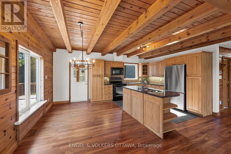 28882323/4682-beckwith-boundary-road/rideau-twp-south-to-roger-stevens-drive/ottawa/ontario/K0A1B0_16