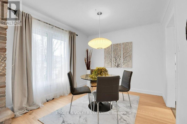 29600889/863-duberry-street/mckellar-heightsglabar-park/ottawa/ontario/K2A3T2_11