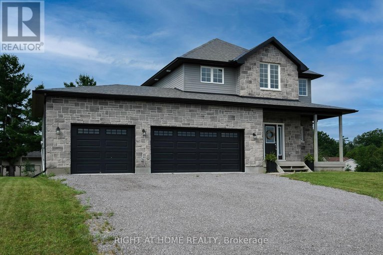 28657224/219-owen-lucas-street/mcnabbraeside-twps/mcnabbraeside/ontario/K7S3G8_2
