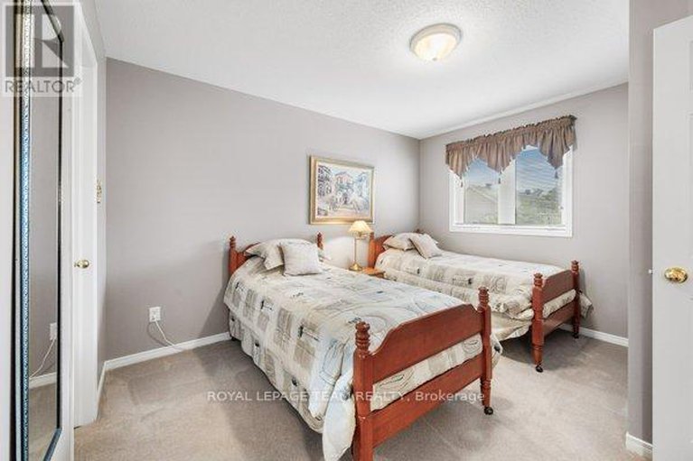 28805295/1575-winterport-way/fallingbrookpineridge/ottawa/ontario/K4A4C3_23
