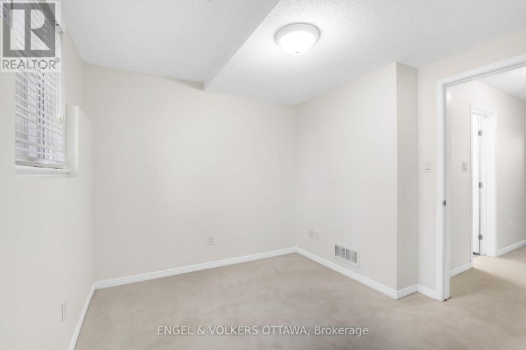 29420431/270-espin-heights/stonebridge/ottawa/ontario/K2J0Y8_22