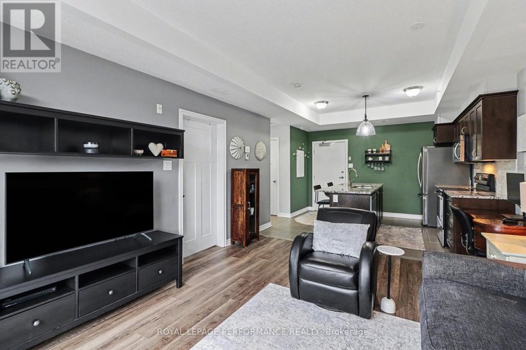 29628514/403-120-montblanc-private/convent-glen-north/ottawa/ontario/K1C0B1_12