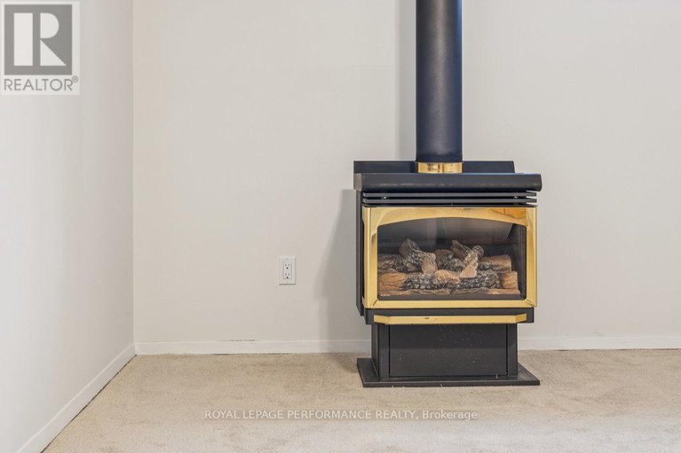 29029572/8-gillespie-crescent/hunt-club-woods/ottawa/ontario/K1V9X8_41