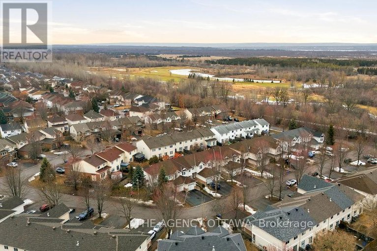 29552737/555-aberfoyle-circle/morgans-grantsouth-march/ottawa/ontario/K2K3R4_43