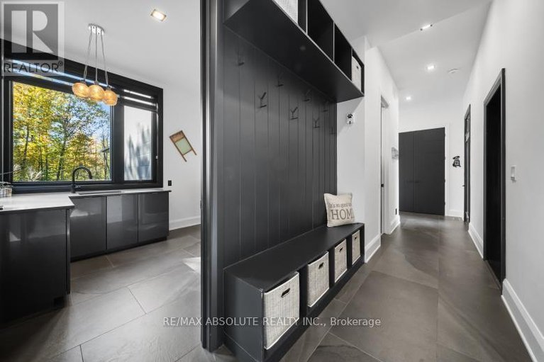 29569924/131-cherryhill-drive/huntley-ward-south-east/ottawa/ontario/K0A1L0_28