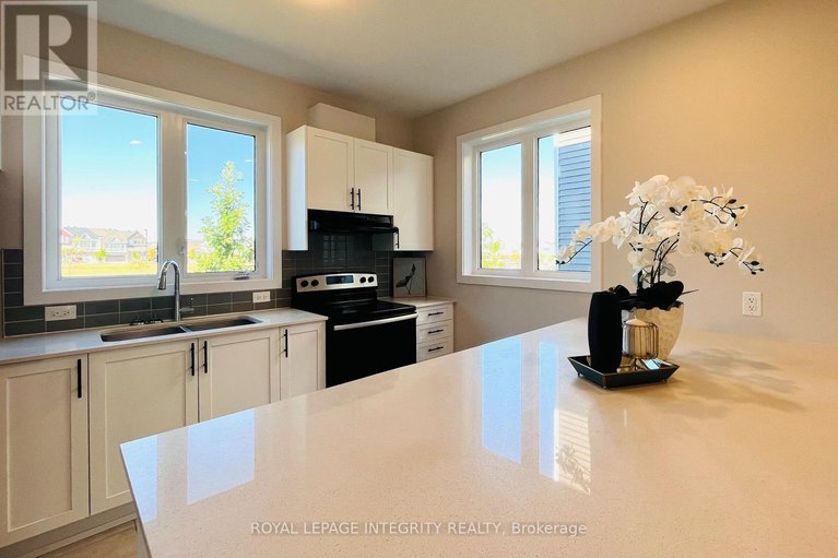 28795491/324-canadensis-lane/half-moon-bay/ottawa/ontario/K2J6X8_19
