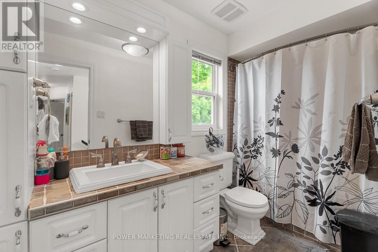 28418815/49-shandon-avenue/longfields/ottawa/ontario/K2J4E3_20