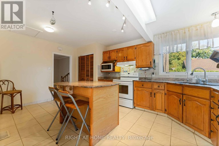 29245177/2221-circle-place/elmvale-acresurbandale/ottawa/ontario/K1G3E2_12