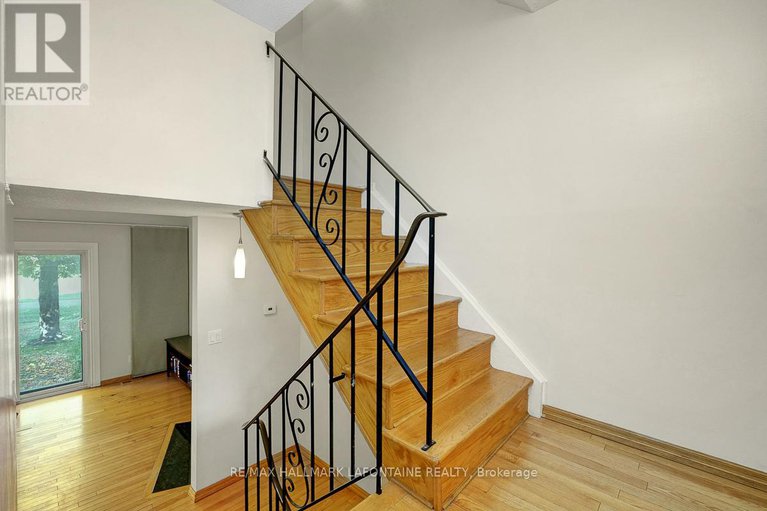 29000781/28-2-bertona-street/manordale/ottawa/ontario/K2G0W2_4