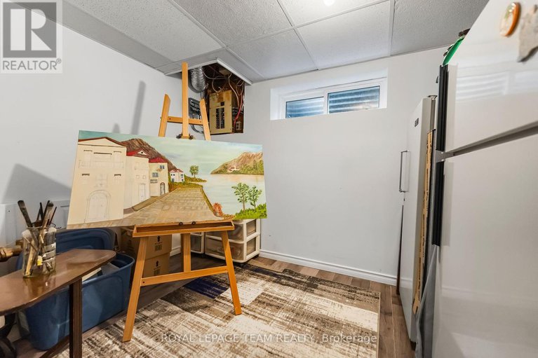 28451879/76-peary-way/katimavik/ottawa/ontario/K2L1Z8_26