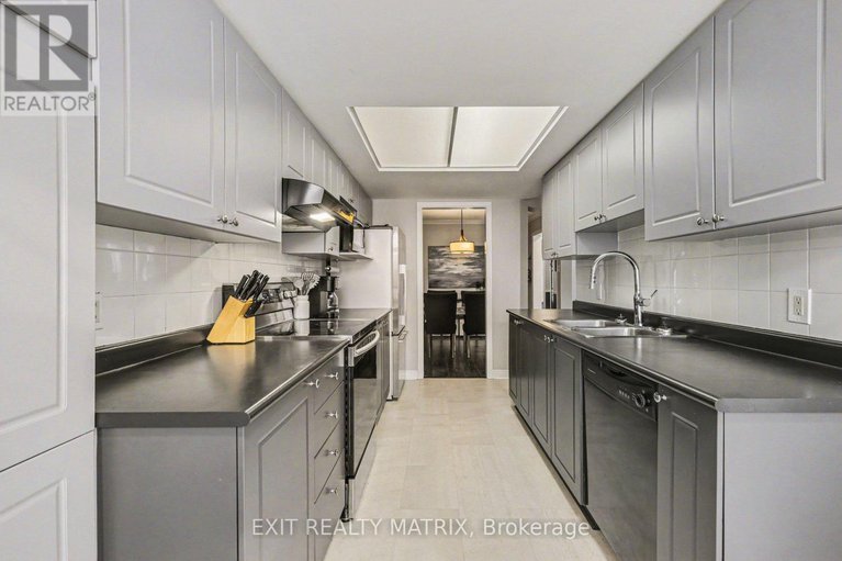 29379498/65-locheland-crescent/barrhaven-east/ottawa/ontario/K2G6H2_17