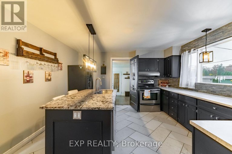 28977059/635-front-road-w/champlain-twp/champlain/ontario/K0B1K0_13