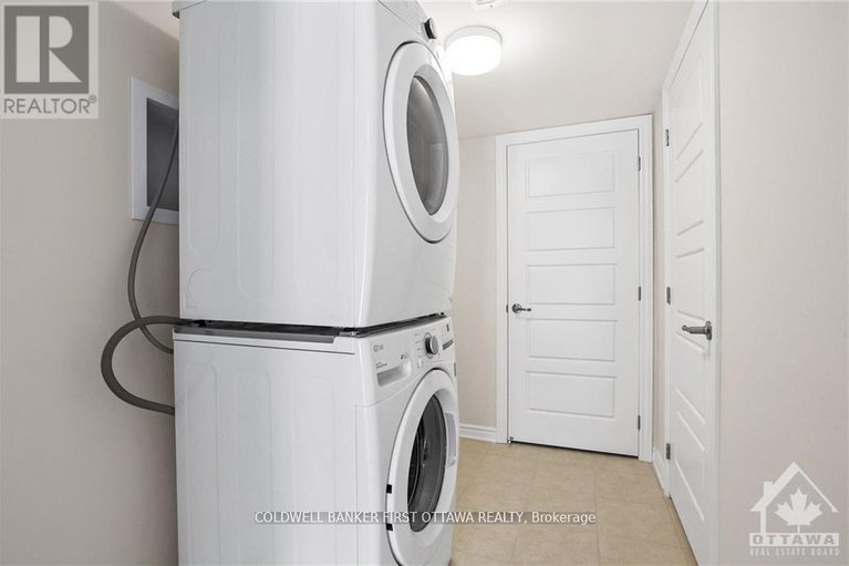 29422755/78-ballinora-lane/stittsville-north/ottawa/ontario/K2S2Z6_6