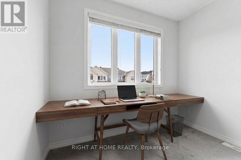 29608682/404-edgevalley-court/stittsville-north/ottawa/ontario/K2S2R3_20