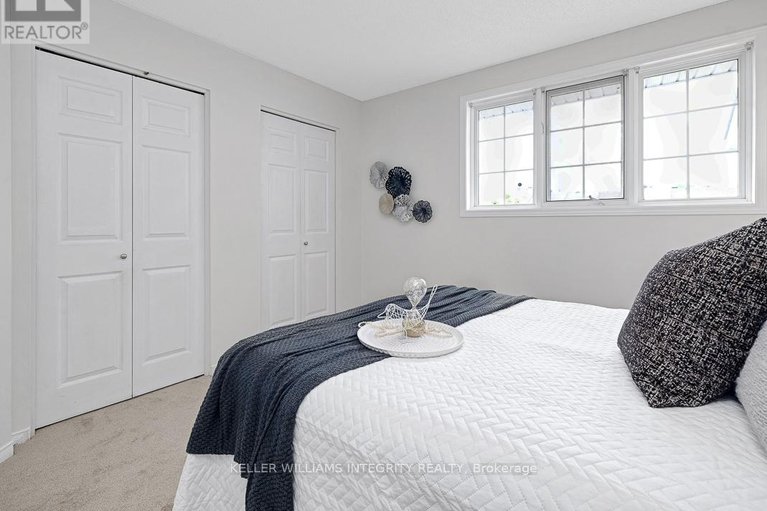28431139/2598-crosscut-terrace/emerald-woodssawmill-creek/ottawa/ontario/K1T4A1_20